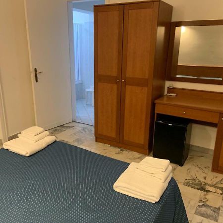 Hotel Lungomare Reggio di Calabria Bagian luar foto