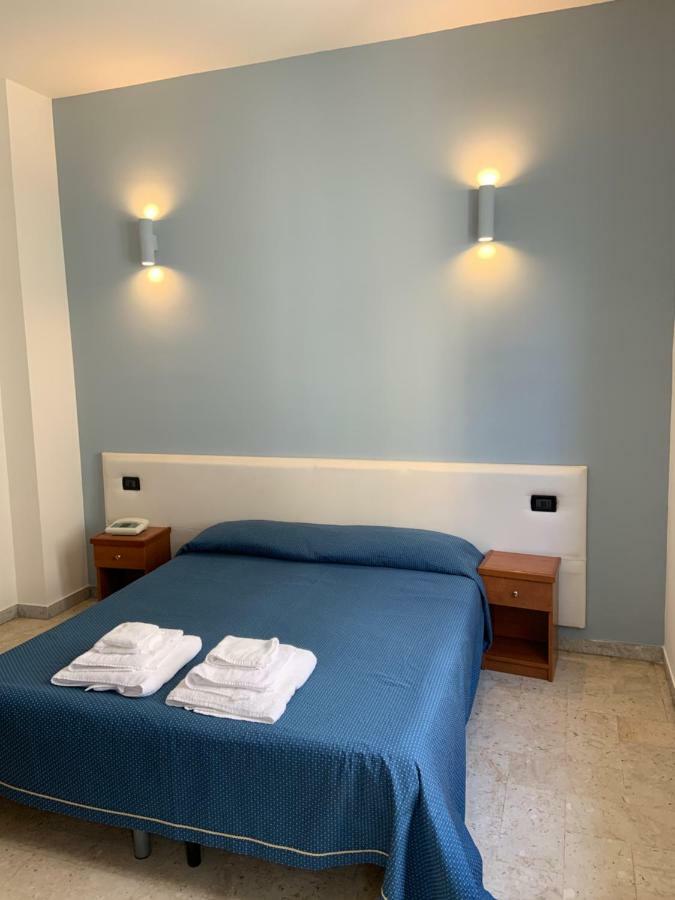 Hotel Lungomare Reggio di Calabria Bagian luar foto