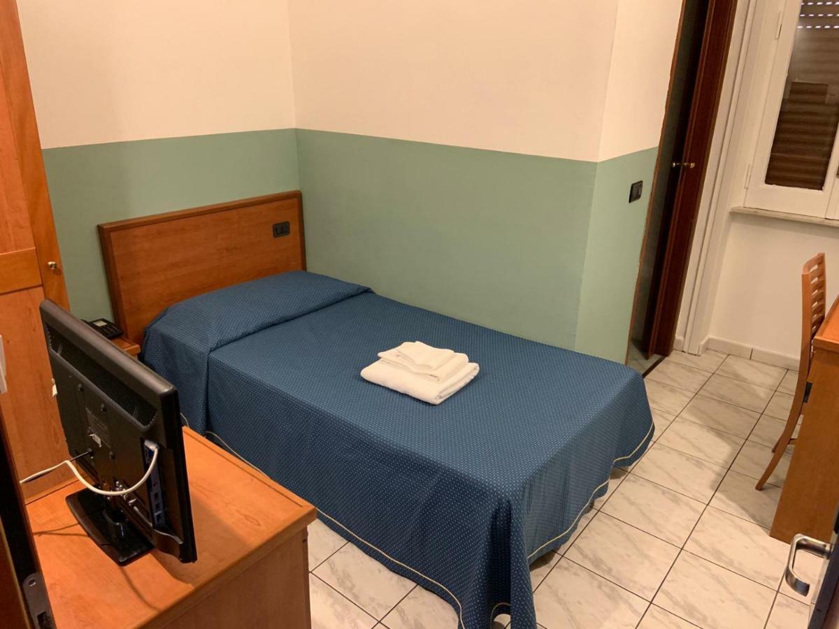 Hotel Lungomare Reggio di Calabria Bagian luar foto