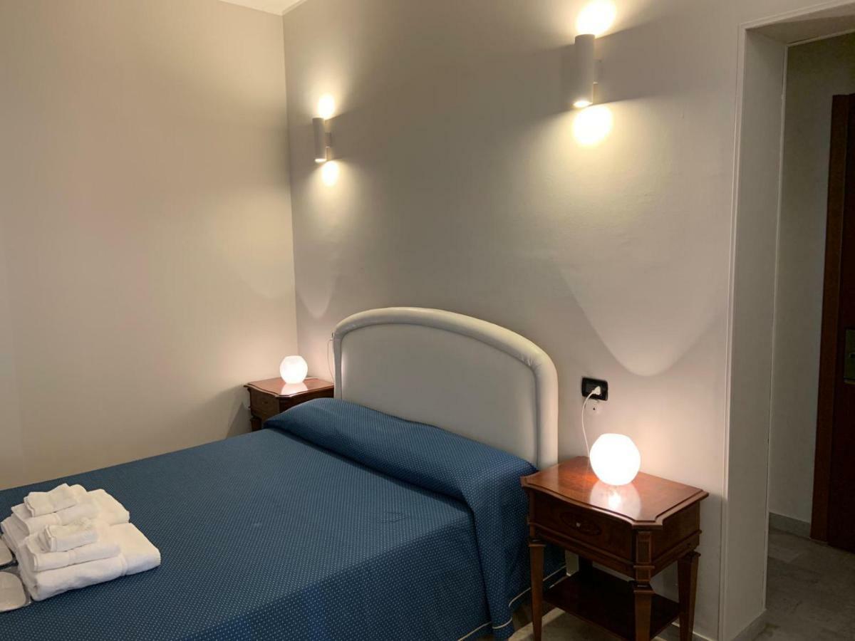 Hotel Lungomare Reggio di Calabria Bagian luar foto