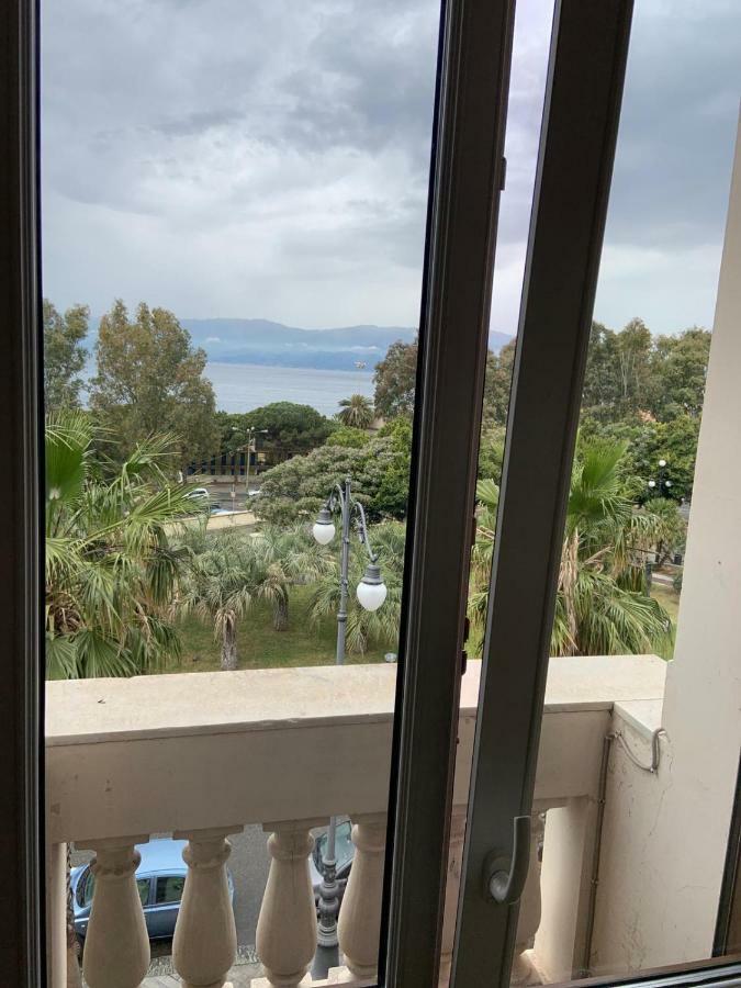 Hotel Lungomare Reggio di Calabria Bagian luar foto