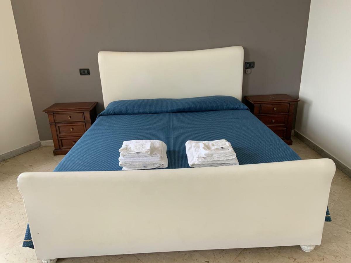 Hotel Lungomare Reggio di Calabria Bagian luar foto