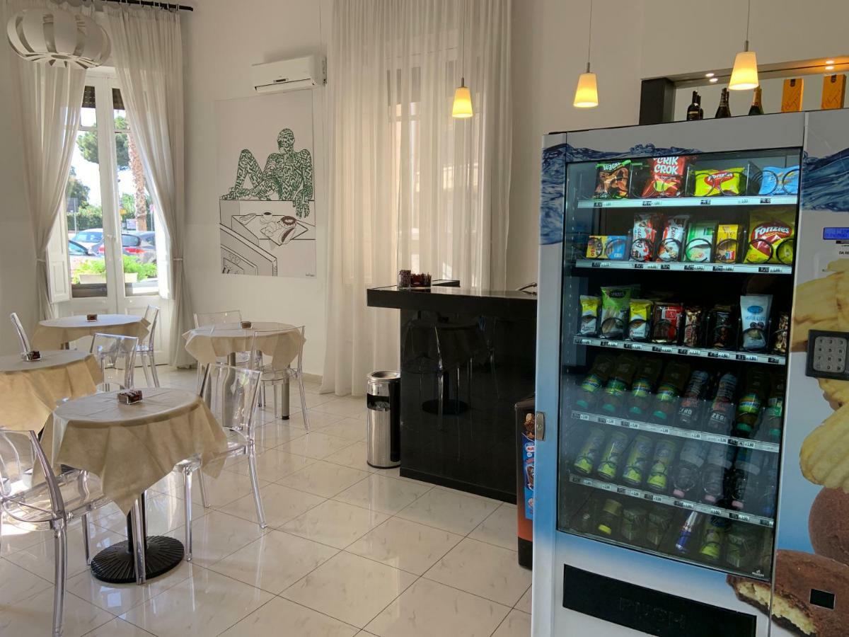 Hotel Lungomare Reggio di Calabria Bagian luar foto